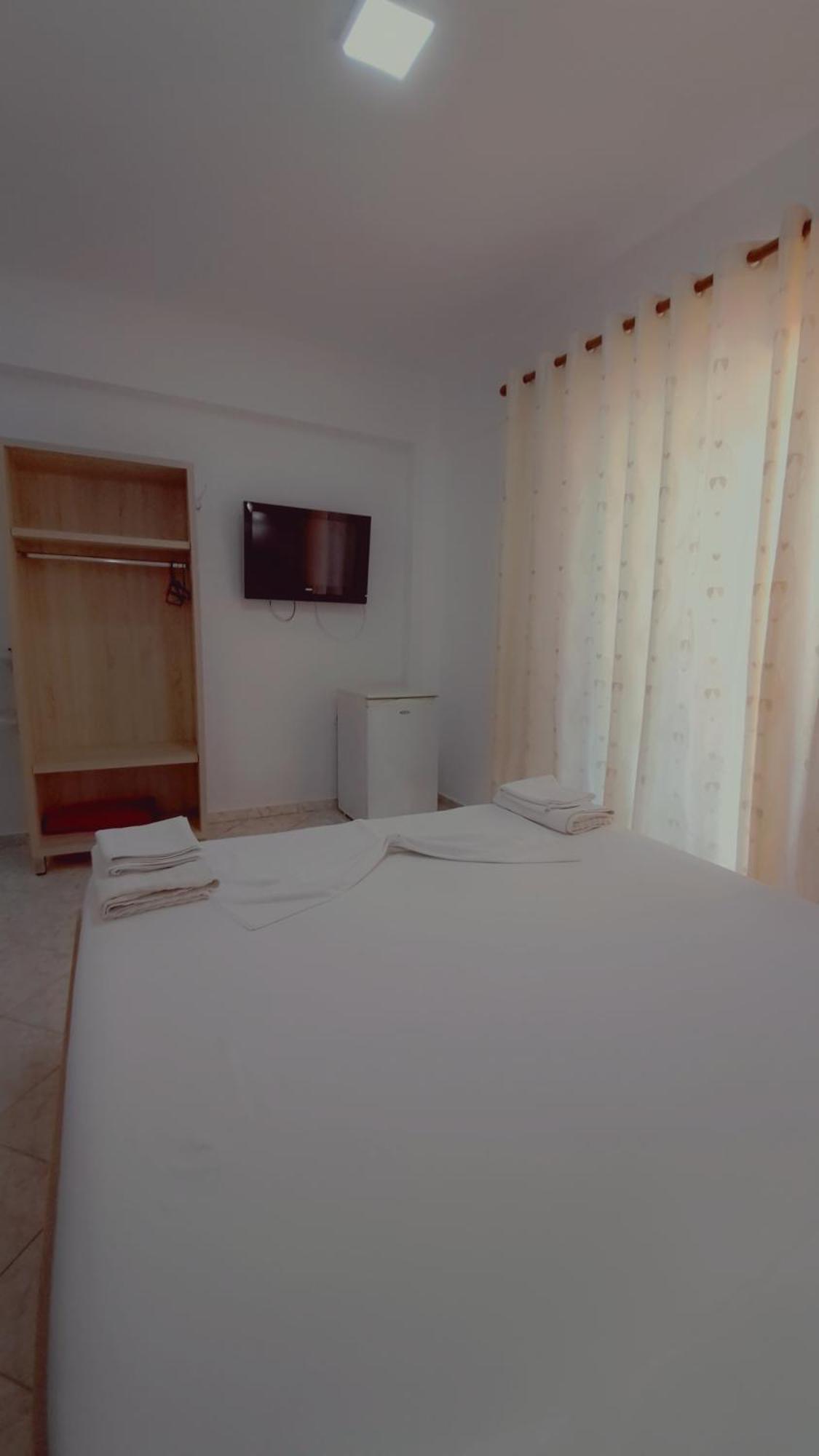 Hotel Vathi Ksamil Kültér fotó