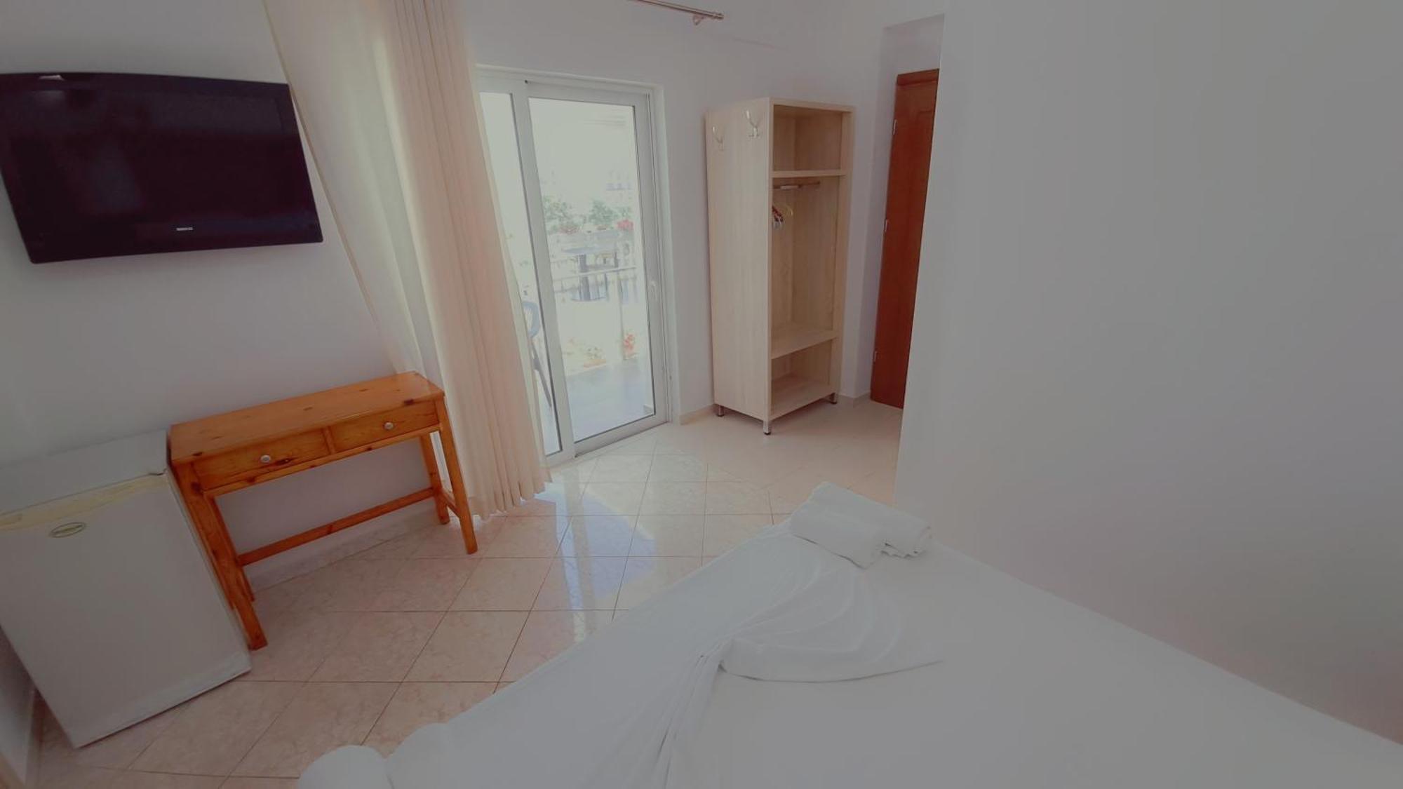 Hotel Vathi Ksamil Kültér fotó